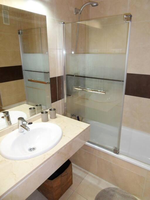 Modern 1 Bedroom Apartment, In La Cala De Mijas Exterior foto